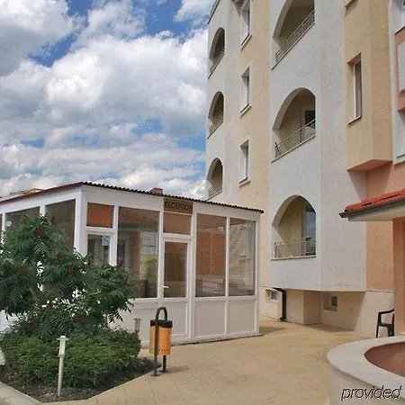Apartmanhotel Prestige 3*